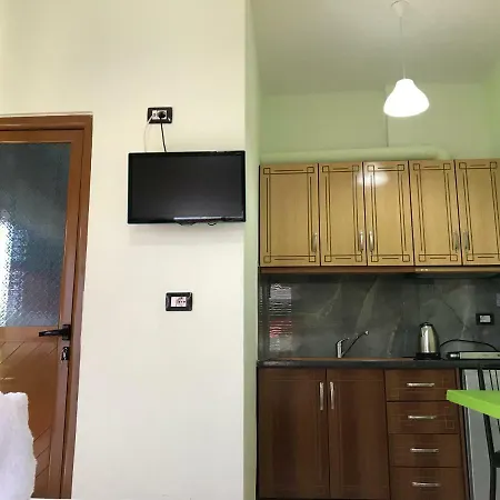 Anxhi * Ksamil